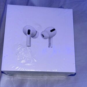 White Wireless Earbuds